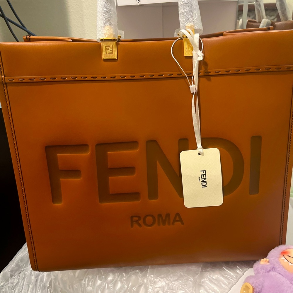 Fendi sunshine tote Large